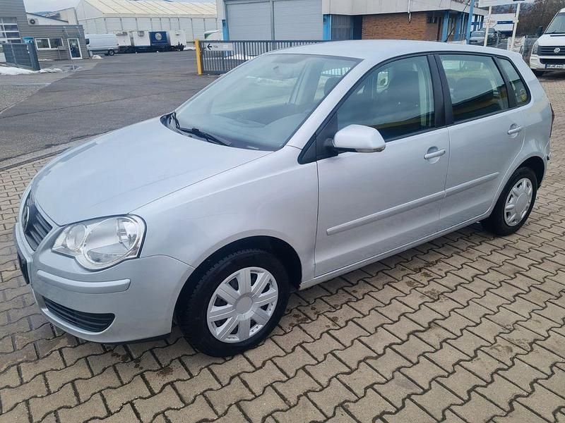 Gebraucht VW Polo Comfortline 75 PS (55 kW) 2006 Silber Kleinwagen