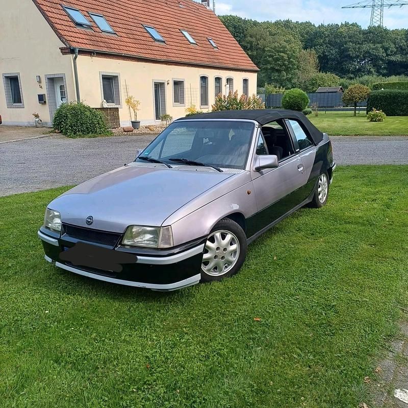Andere farben Gebraucht 1993 Opel Kadett Cabrio | 2.200 € - Bild 1/4