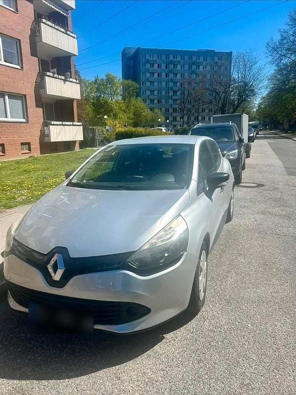 Second-hand Renault Clio IV 2015 Argintiu Berlinǎ