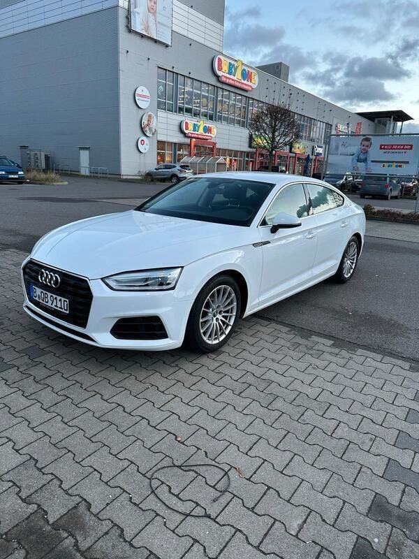 Weiß Gebraucht 2018 Audi A5 Coupé | 18.000 € (Guter Preis) - Bild 1/4