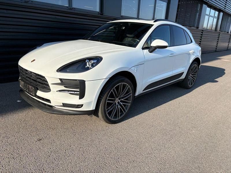 Gebraucht Porsche Macan 245 PS (180 kW) 2019 Weiß SUV