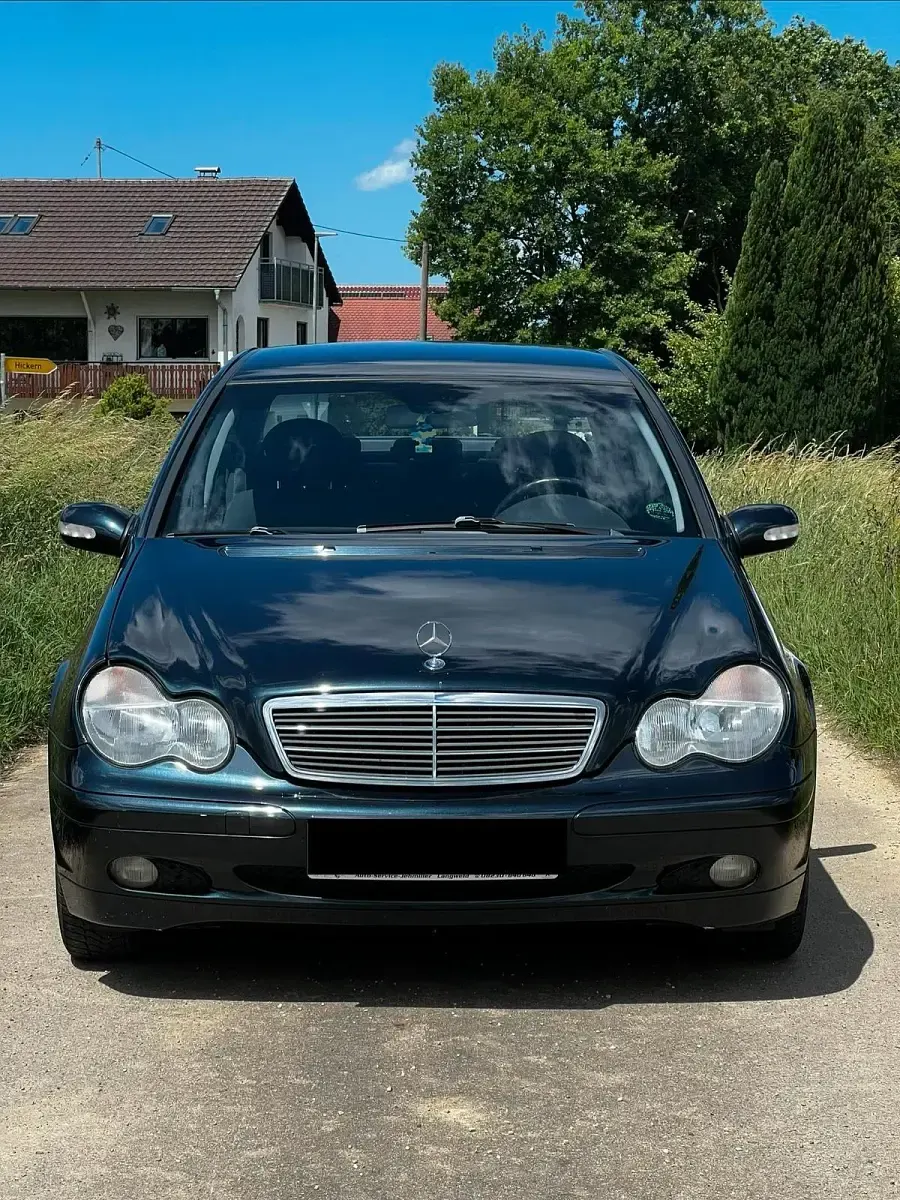 Gebraucht Mercedes C180 129 PS (94 kW) 2000 Blau Limousine