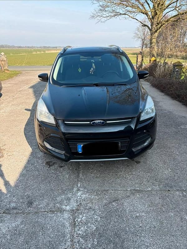 Gebraucht Ford Kuga 140 PS (102 kW) 2013 Schwarz SUV