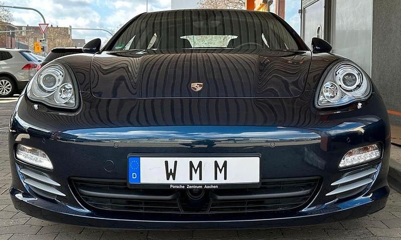 Gebraucht Porsche Panamera 4 299 PS (219 kW) 2011 Blau Limousine