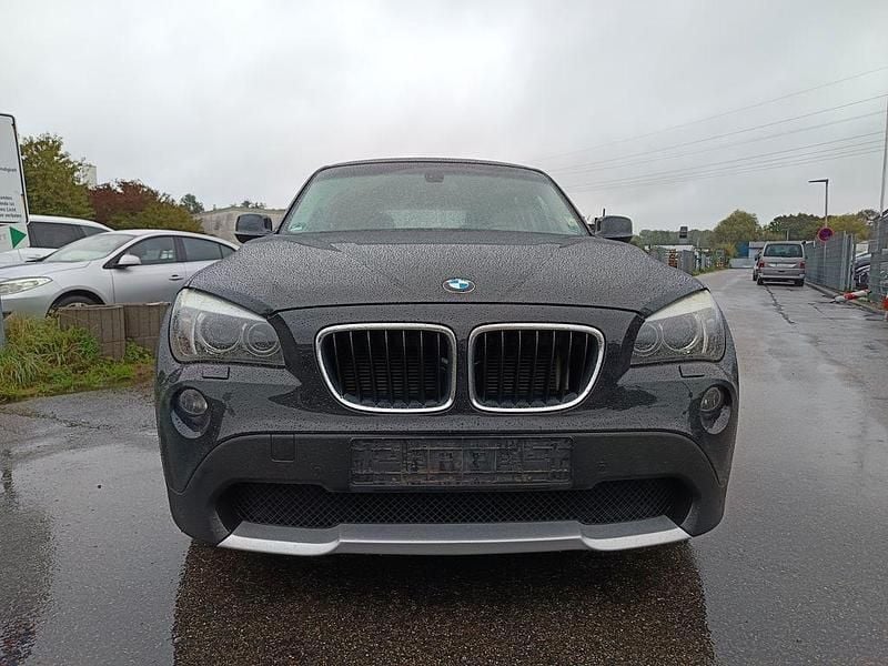 Gebraucht BMW X1 150 PS (110 kW) 2011 Saphirschwarz SUV
