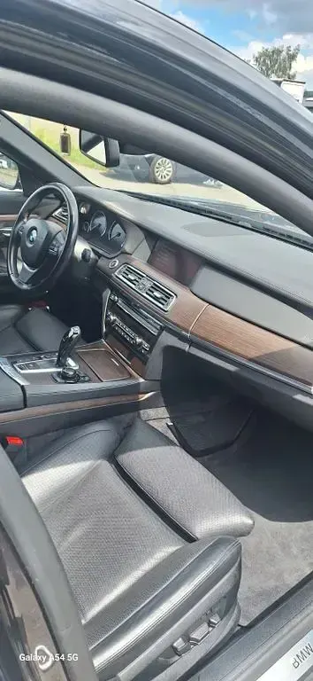 Gebraucht BMW 740 Performance 306 PS (225 kW) 2011 Grau Limousine
