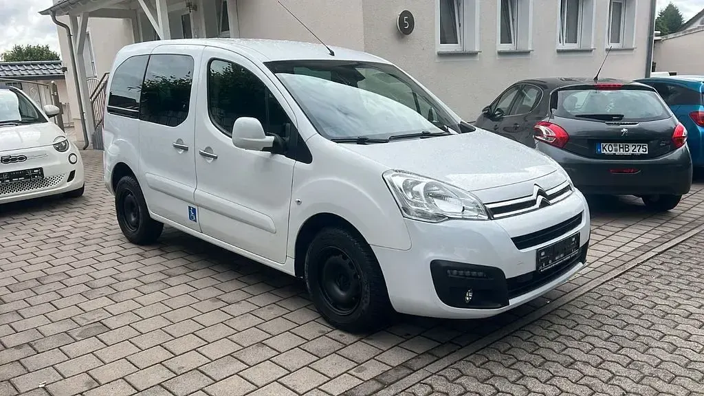 Gebraucht Citroën e-Berlingo SELECTION 99 PS (72 kW) 2017 Weiß Van / Kleinbus