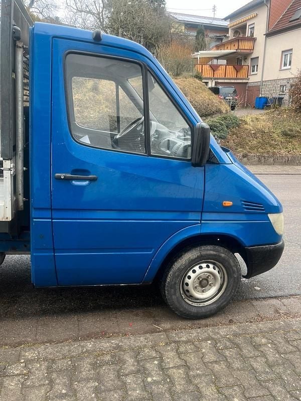 Gebraucht Mercedes Sprinter 110 PS (80 kW) 2000 Blau