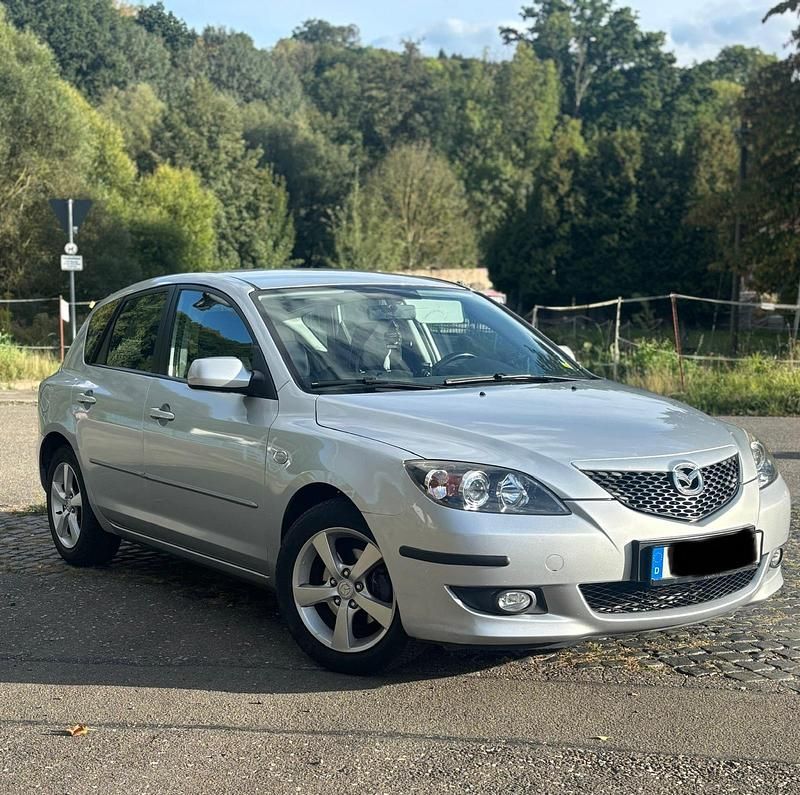 Silber Gebraucht 2004 Mazda 3 Limousine | 3.599 € (Teuer) - Bild 1/4