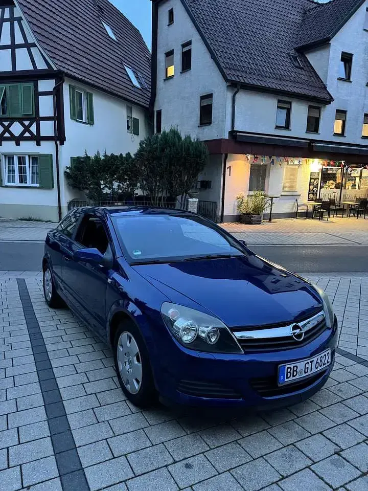 Gebraucht Opel Astra GTC 105 PS (77 kW) 2006 Coupé