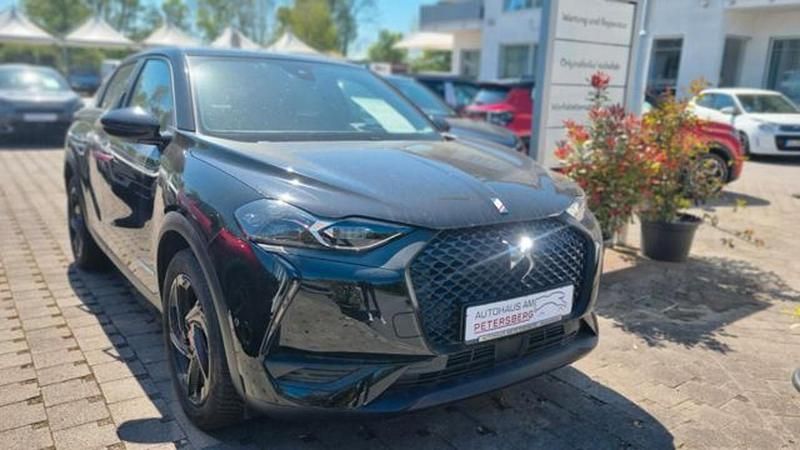 Schwarz Gebraucht 2023 DS Automobiles DS3 Crossback E-Tense Performance Line Plus SUV | 21.990 € (Teuer) - Bild 1/1
