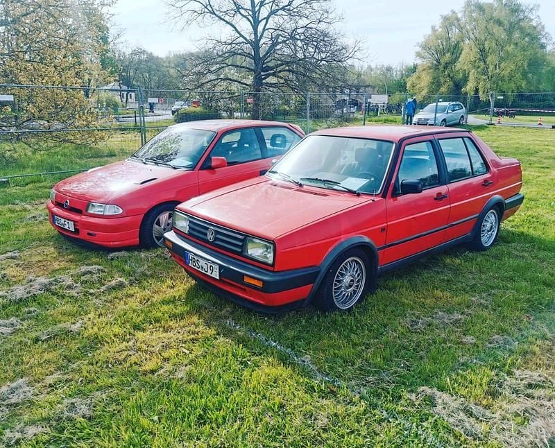 Gebraucht VW Jetta 75 PS (55 kW) 1990 Rot Limousine