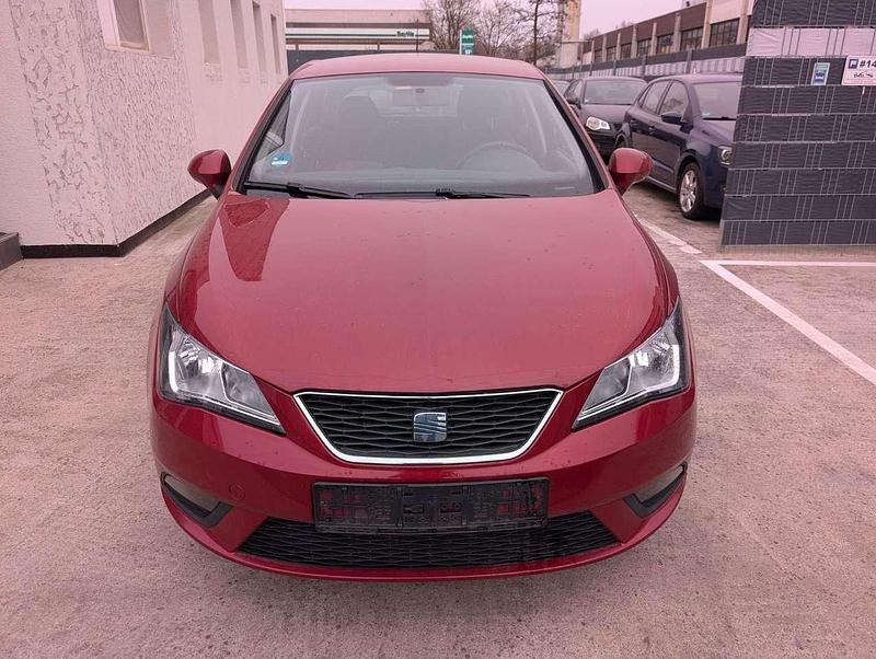 Gebraucht Seat Ibiza Stylance 86 PS (63 kW) 2012 "montsant" rot Kleinwagen