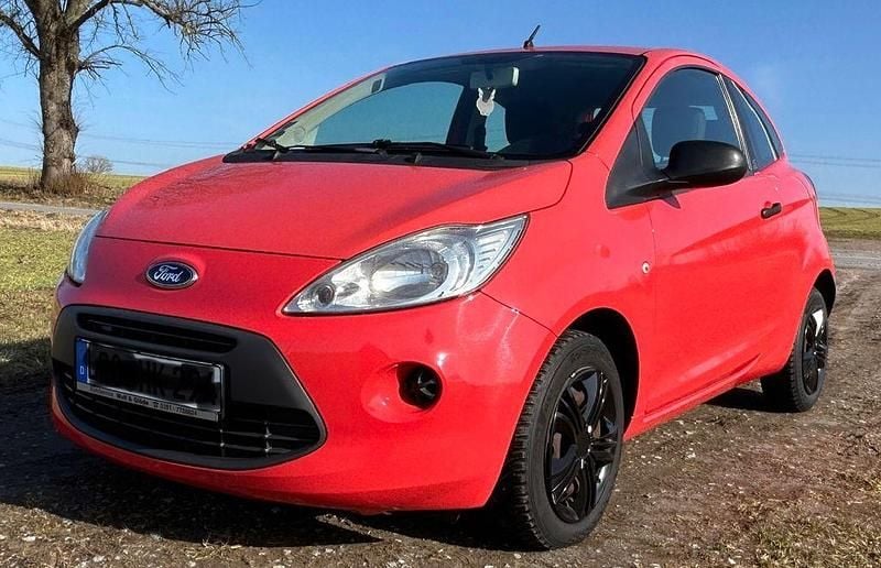 Gebraucht Ford Ka Trend 69 PS (50 kW) 2012 Rot Kleinwagen