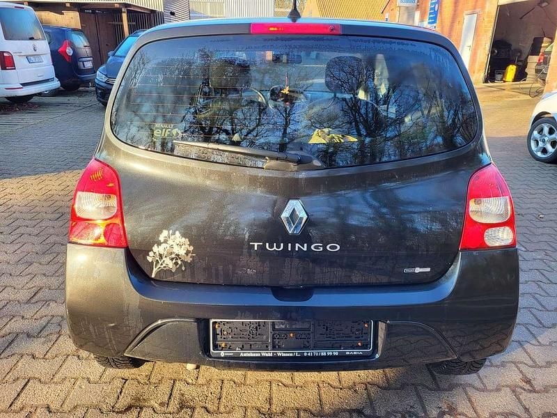 Second-hand Renault Twingo 75 CP (55 kW) 2011 Negru Hatchback