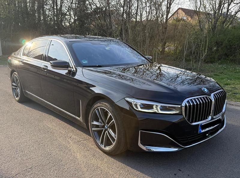 Gebraucht BMW 730L 265 PS (194 kW) 2020 Schwarz Limousine