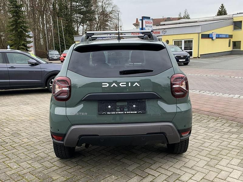 Gebraucht Dacia Duster 150 PS (110 kW) 2023 Grün SUV