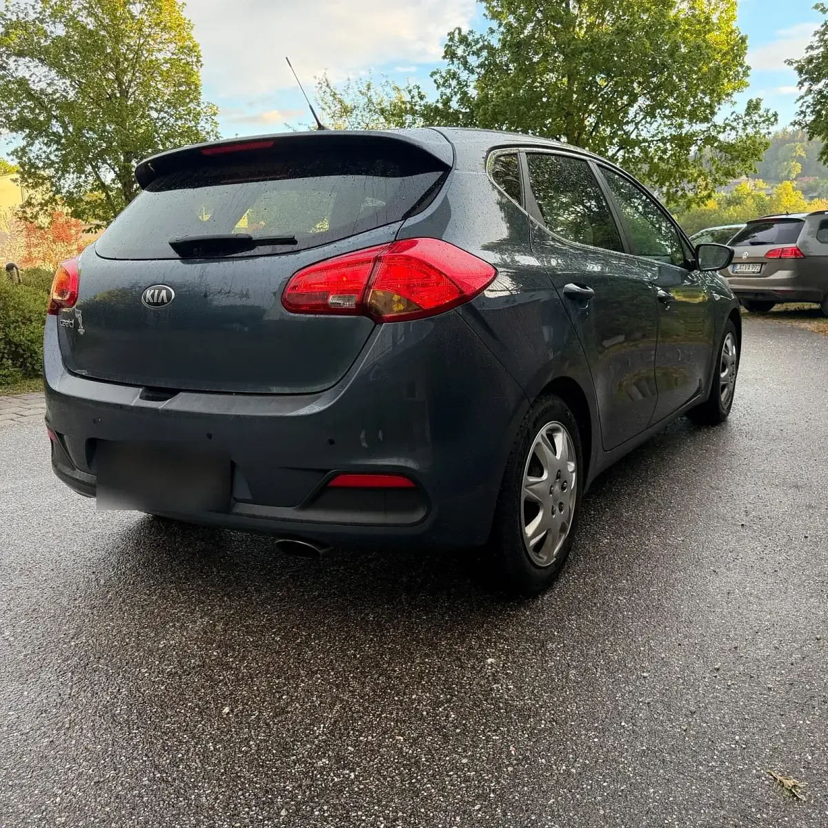 Occasion Kia Ceed 135 ch (99 kW) 2014 Bleue Citadine