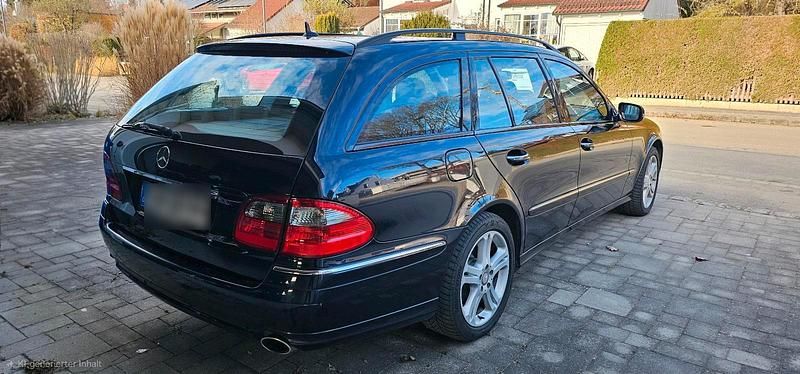 Gebraucht Mercedes E500 Avantgarde 387 PS (284 kW) 2007 Blau Kombi