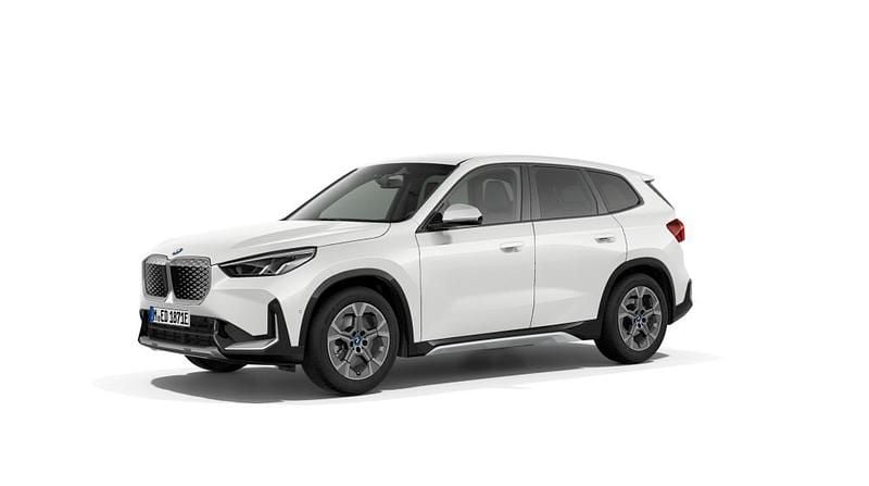 Gebraucht 2025 BMW iX1 Luxury Line SUV | 39.450 € (Superpreis) - Bild 1/3