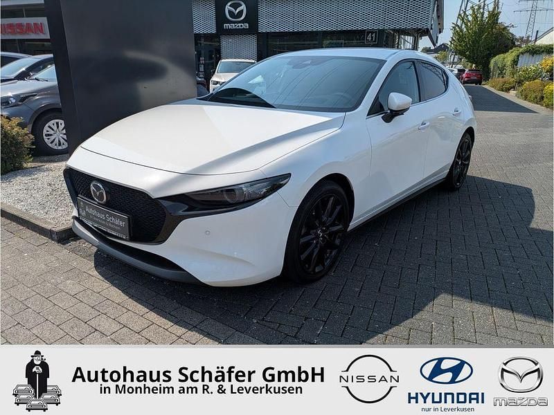Arctic white Gebraucht 2020 Mazda 3 Selection Limousine | 21.385 € (Fairer Preis) - Bild 1/4