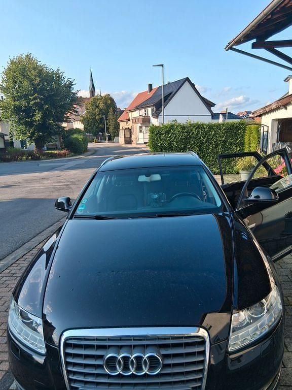 Schwarz Gebraucht 2011 Audi A6 Kombi | 6.800 € (Guter Preis) - Bild 1/4