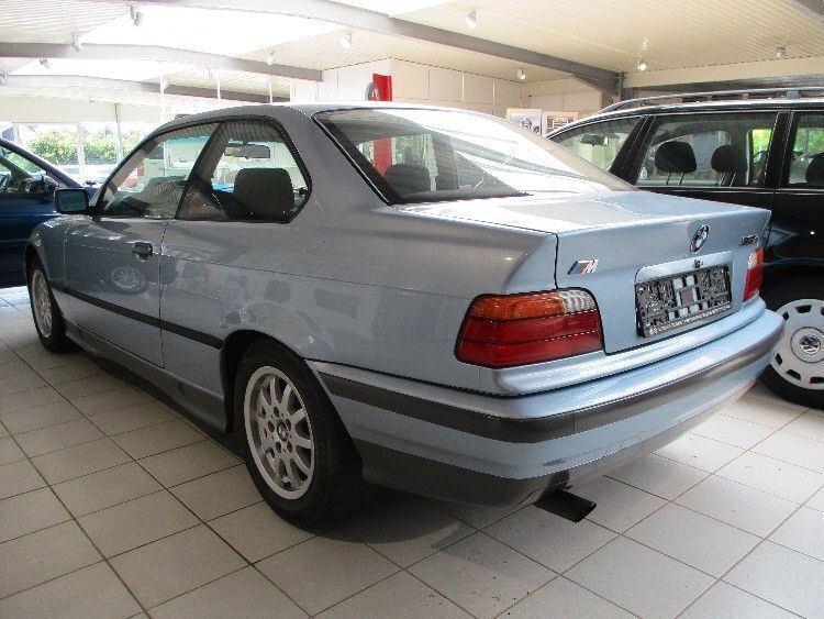 Gebraucht BMW 318 Performance 140 PS (102 kW) 1992 Blau metallic Coupé