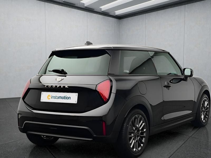 Gebraucht Mini Cooper 156 PS (114 kW) 2024 Schwarz Kleinwagen