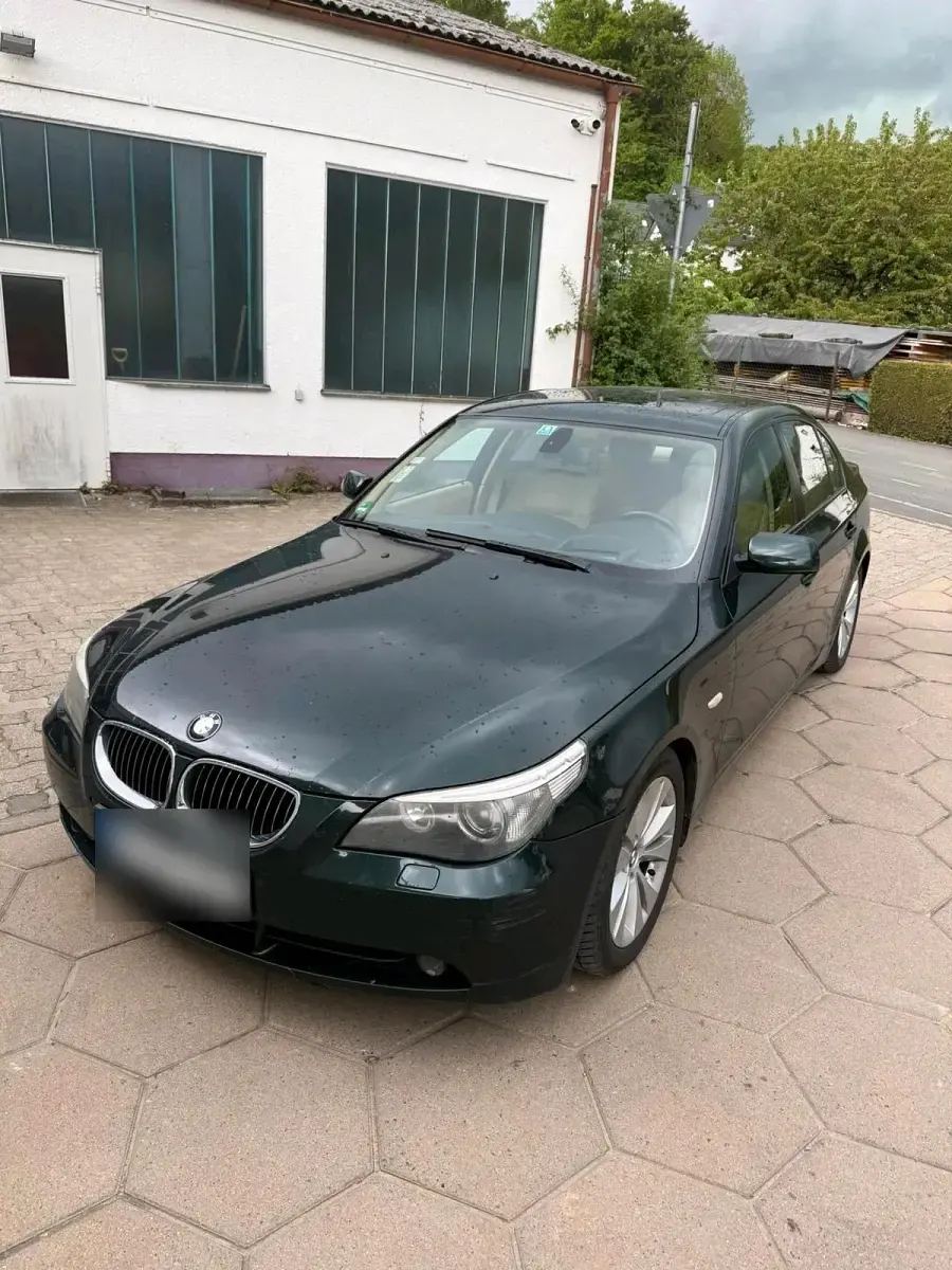 Gebraucht BMW 545 333 PS (244 kW) 2004 Grün Limousine