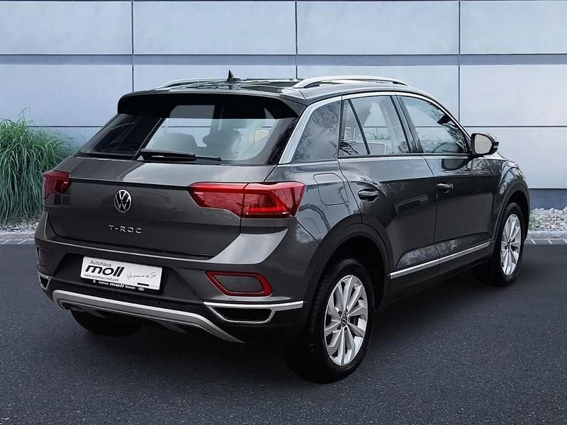 Gebraucht VW T-Roc Style 150 PS (110 kW) 2024 Indiumgrau metallic SUV