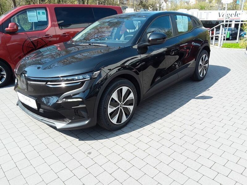 Schwarz Gebraucht 2024 Renault Mégane Evolution Limousine | 29.900 € (Fairer Preis) - Bild 1/4