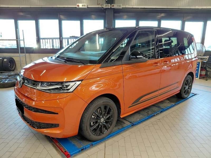Gebraucht VW Multivan Edition 150 PS (110 kW) 2024 Orangekeine angabe Van