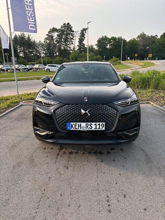 Schwarz Gebraucht 2019 DS Automobiles DS3 Crossback SUV | 16.500 € (Guter Preis) - Bild 1/4