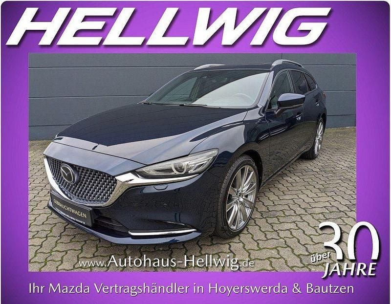 Deep crystal blue metallic Gebraucht 2024 Mazda 6 Takumi-Line Kombi | 31.480 € (Guter Preis) - Bild 1/4