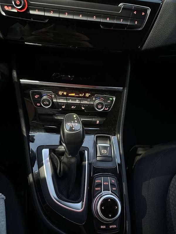 Gebraucht BMW 218 Advantage 136 PS (100 kW) 2016 Schwarz Van / Kleinbus