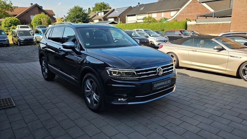 Schwarz Gebraucht 2018 VW Tiguan Allspace Highline SUV | 32.990 € (Fairer Preis) - Bild 1/4