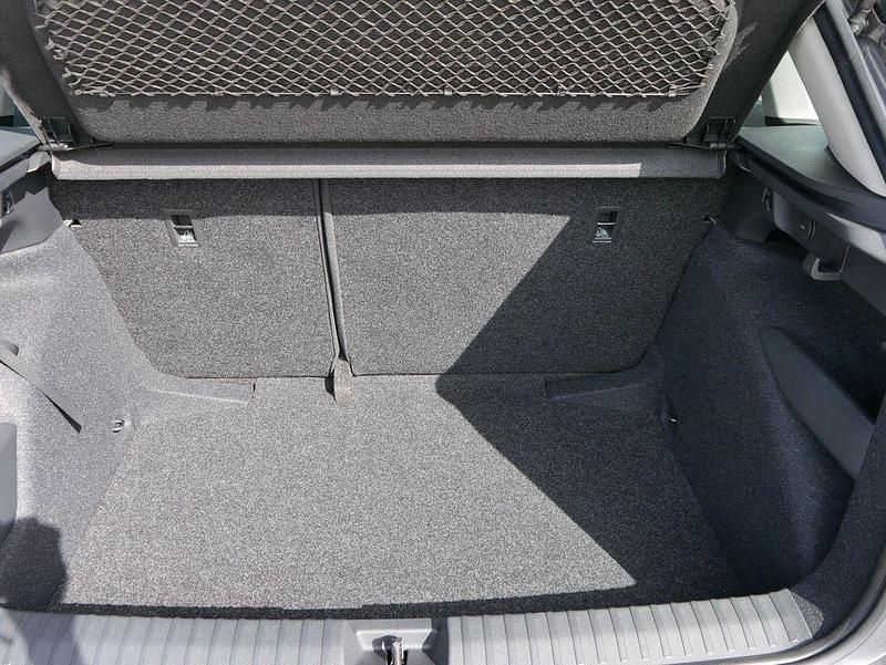 Neu Skoda Kamiq Selection 116 PS (85 kW) 2026 Graphite grau metallic SUV