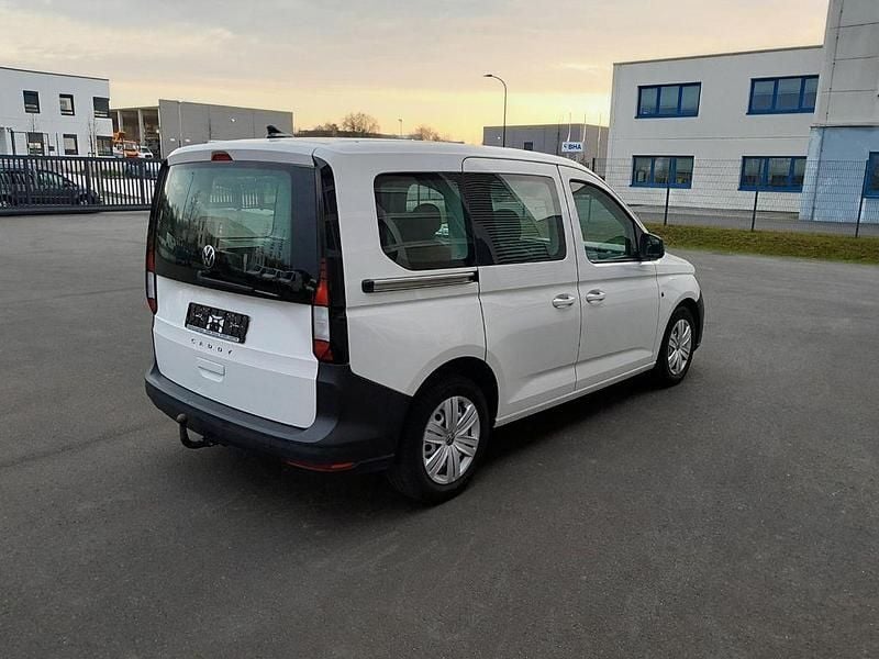 Gebraucht VW Caddy Basis 102 PS (75 kW) 2021 Weiß Van / Kleinbus