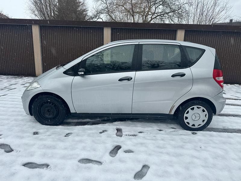 Gebraucht Mercedes A180 109 PS (80 kW) 2005 Silber Limousine