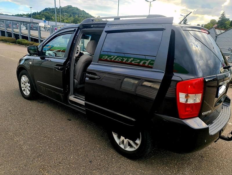 Gebraucht Kia Carnival 185 PS (136 kW) 2009 Schwarz Van / Kleinbus
