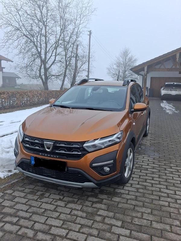 Orange Gebraucht 2021 Dacia Sandero Comfort Limousine | 10.900 € (Guter Preis) - Bild 1/4