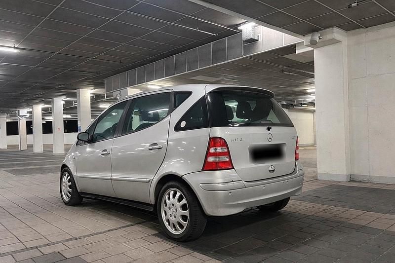 Gebraucht Mercedes A170 95 PS (69 kW) 2003 Silber Kleinwagen