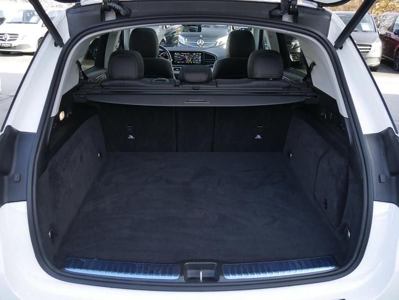 Gebraucht Mercedes GLE350 AMG 194 PS (142 kW) 2022 Unilack polarweiß Limousine