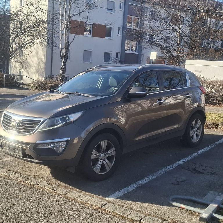 Gebraucht Kia Sportage FIFA World Cup Edition 136 PS (100 kW) 2013 Braun SUV