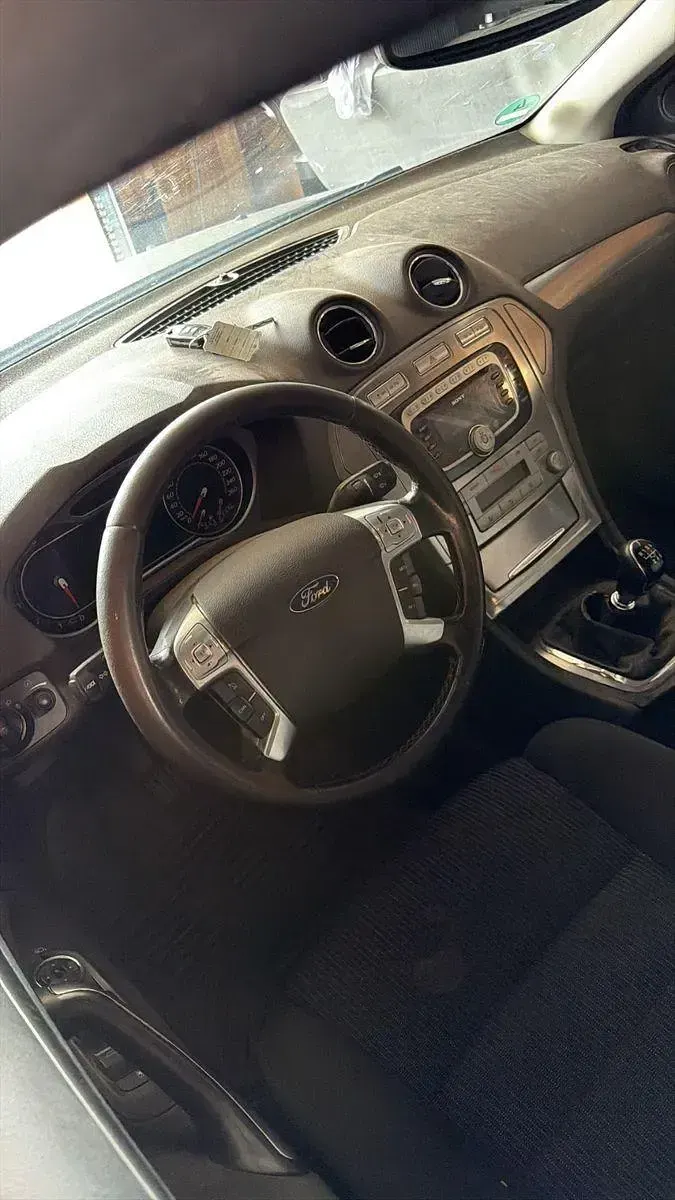 Gebraucht Ford Mondeo Titanium 140 PS (102 kW) 2007 Grau Kombi