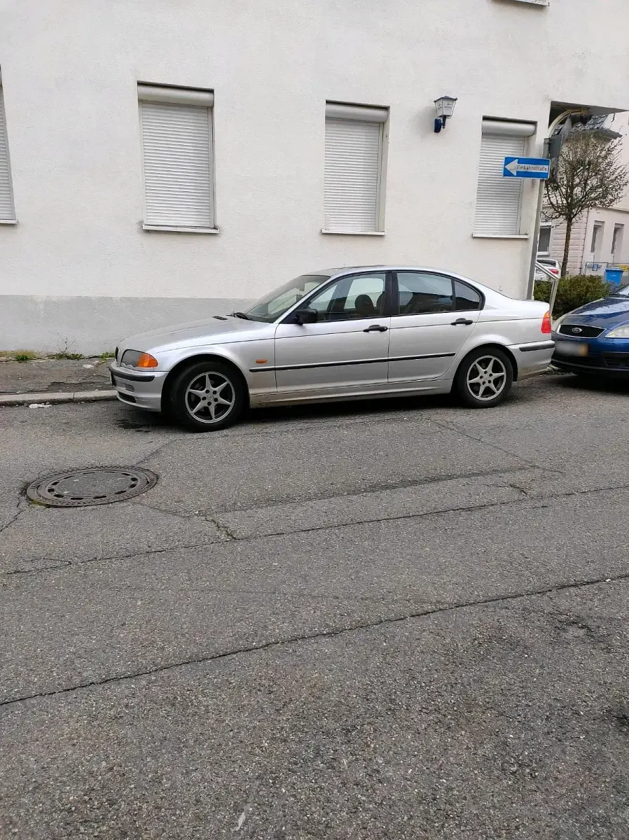 Gebraucht BMW 318 118 PS (86 kW) 2000 Silber Limousine