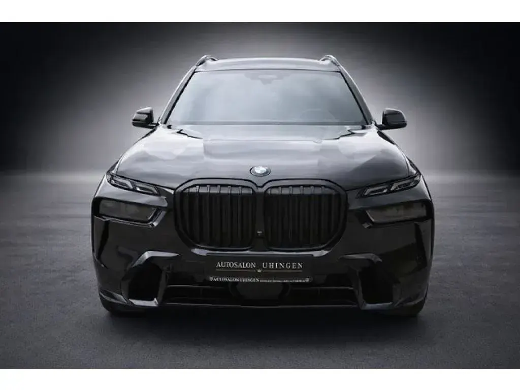 Gebraucht BMW X7 Sport Line 340 PS (250 kW) 2024 Saphirschwarz metallic (metallic) SUV