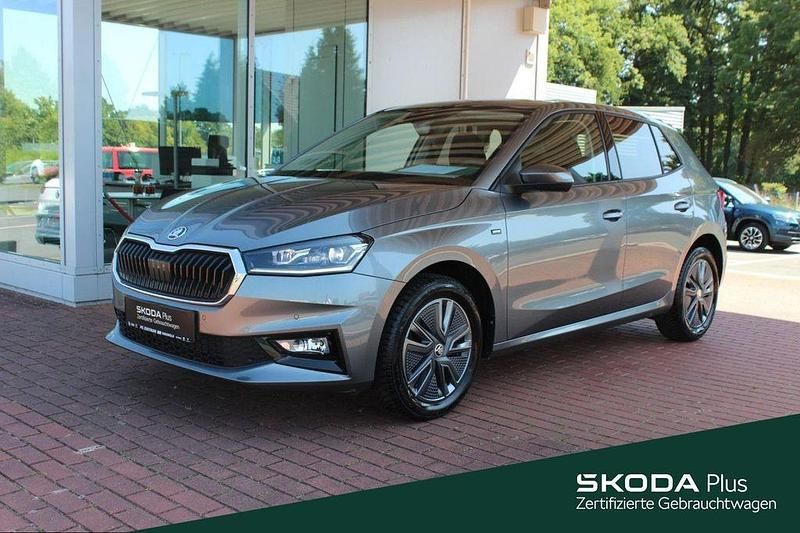 Graphite grau Gebraucht 2024 Skoda Fabia Selection Kleinwagen | 21.930 € (Fairer Preis) - Bild 1/4