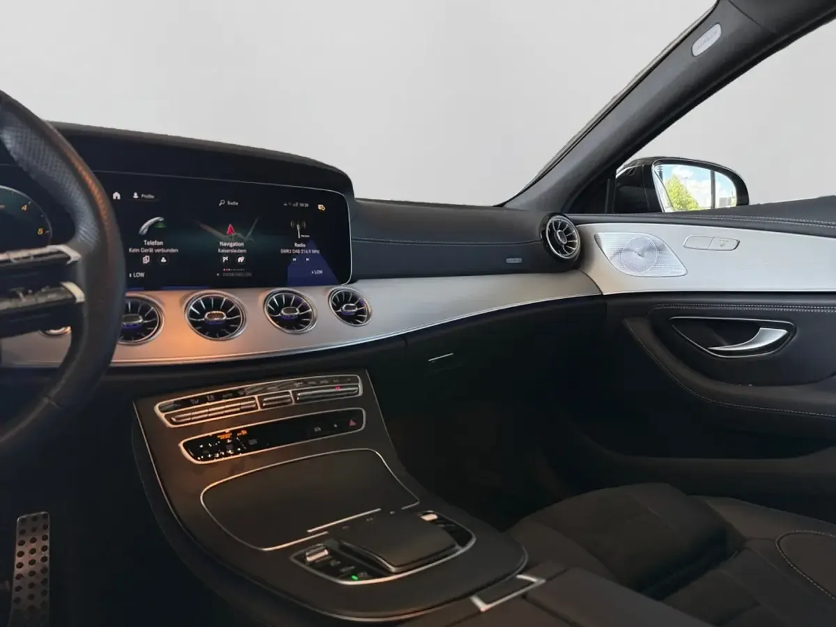 Gebraucht Mercedes CLS400 AMG 243 PS (178 kW) 2023 Schwarz Coupé