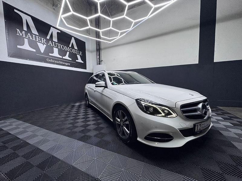 Weiß Gebraucht 2013 Mercedes E200 Kombi | 15.999 € (Fairer Preis) - Bild 1/4